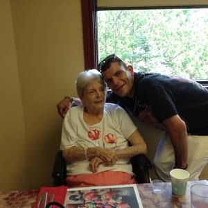 Meet your Posher, Emanuel